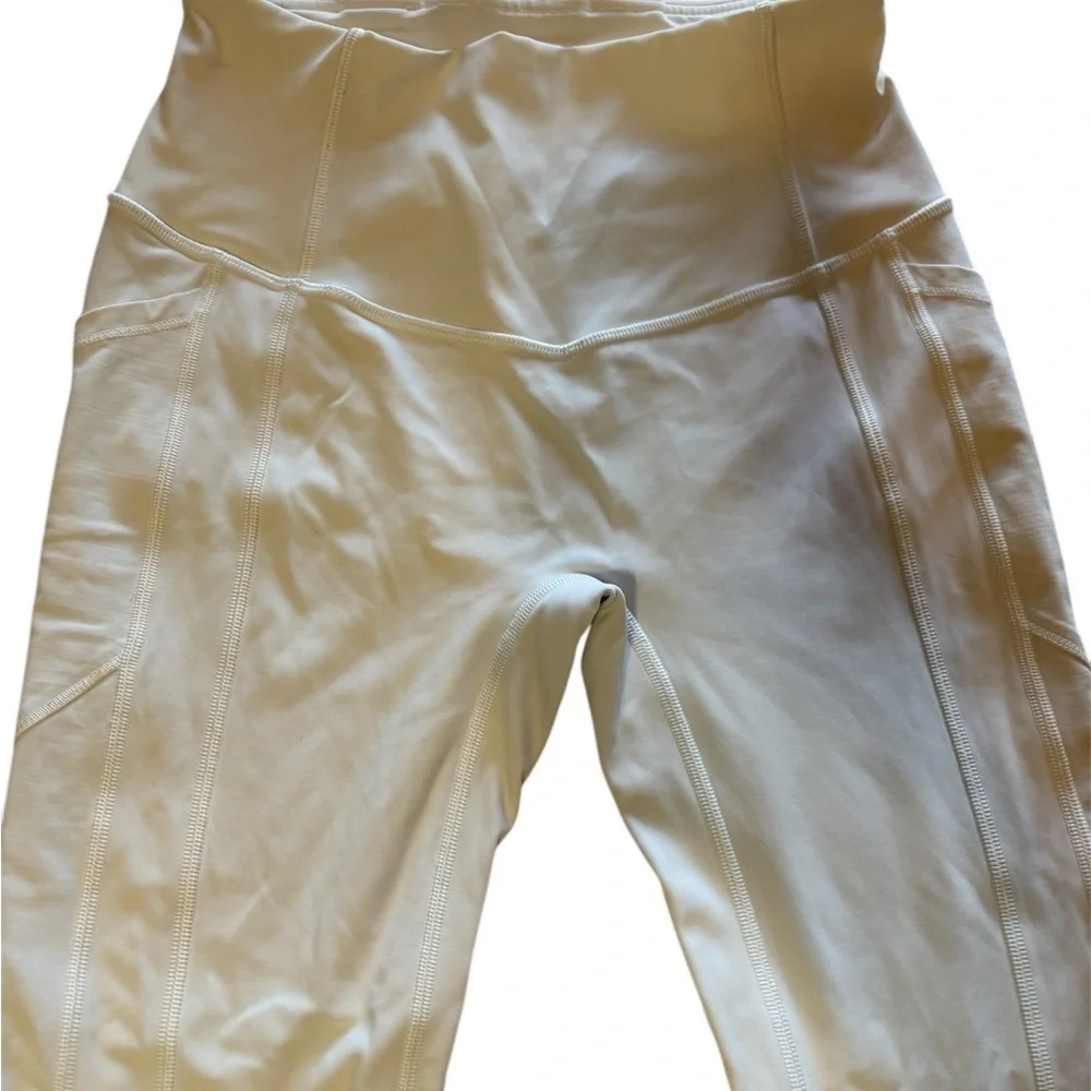 Lululemon White High-Waisted Leggings